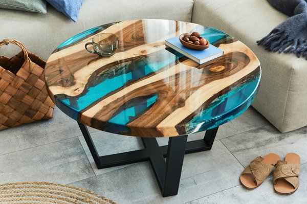 Table en époxy : découvrez des techniques d'entretien