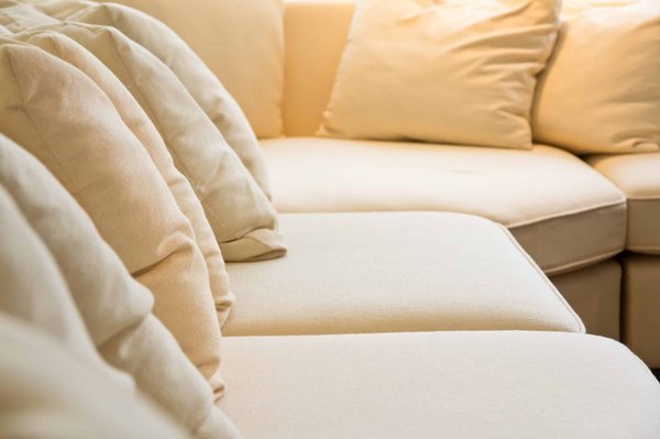 Comment les coussins déco peuvent-ils transformer l'atmosphère de votre maison ?